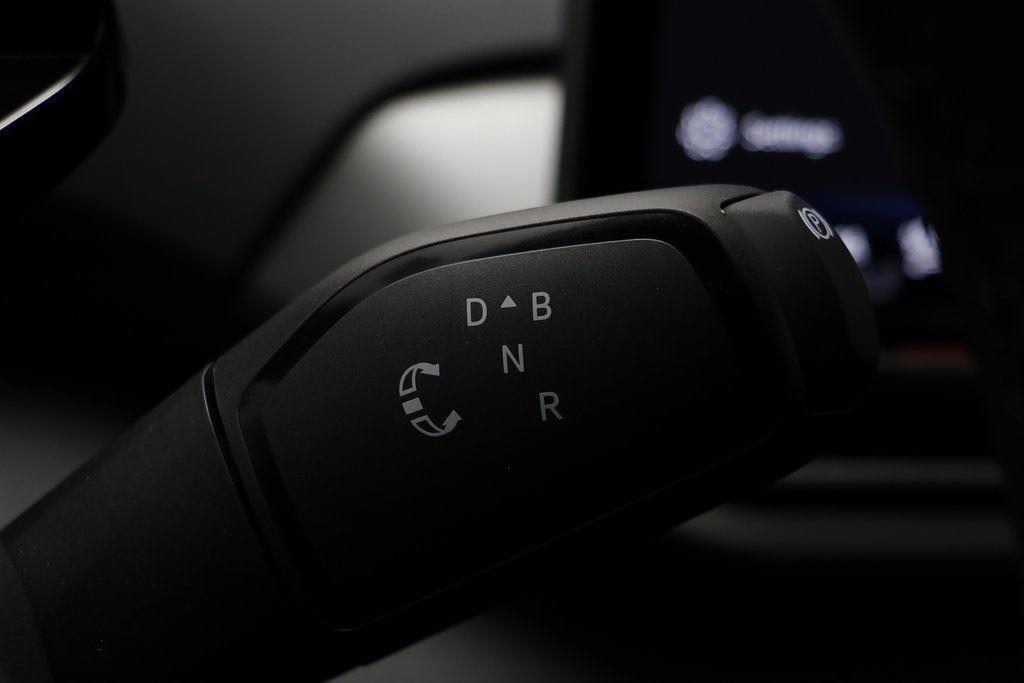 new 2025 Volkswagen ID.4 car, priced at $52,722