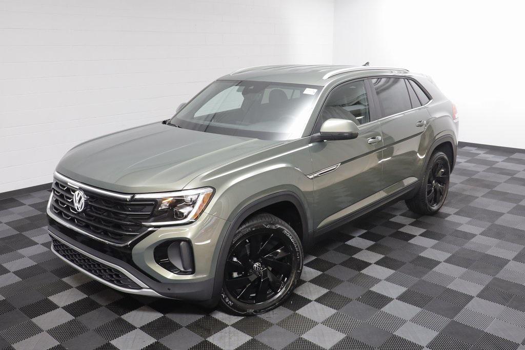 new 2026 Volkswagen Atlas Cross Sport car, priced at $44,874