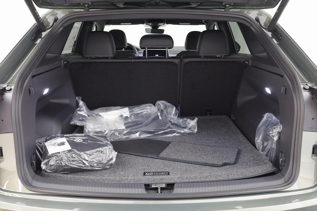 new 2026 Volkswagen Atlas Cross Sport car, priced at $44,874