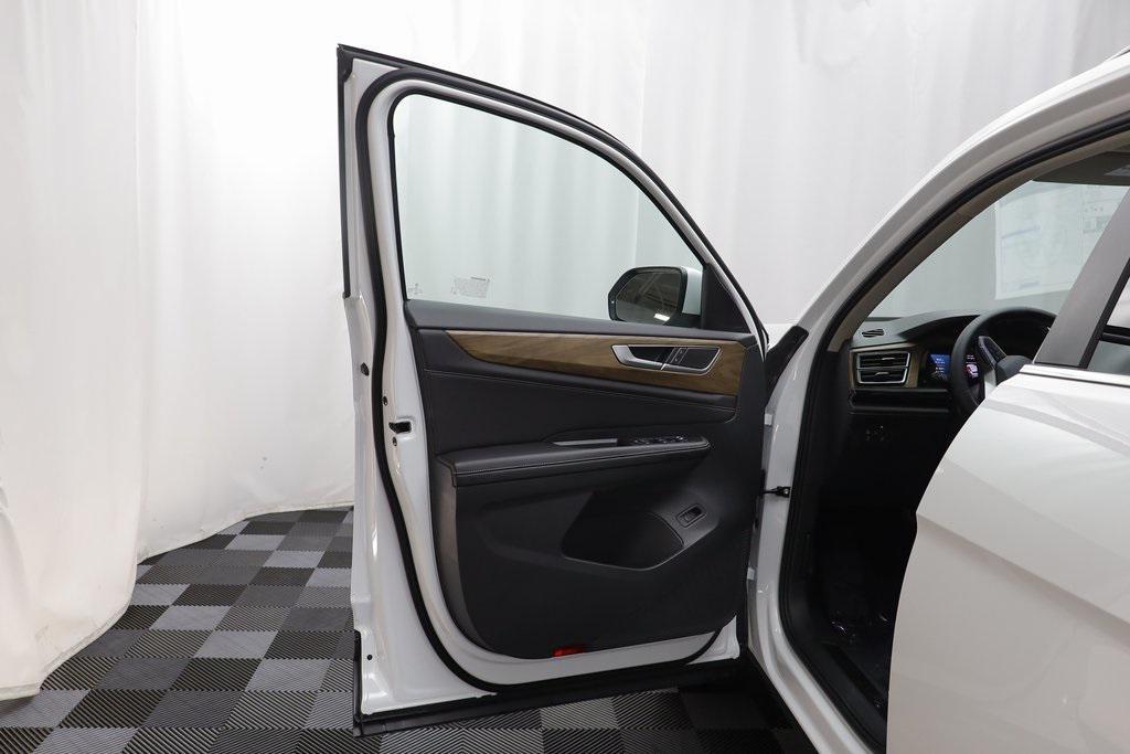 new 2026 Volkswagen Atlas car, priced at $46,959