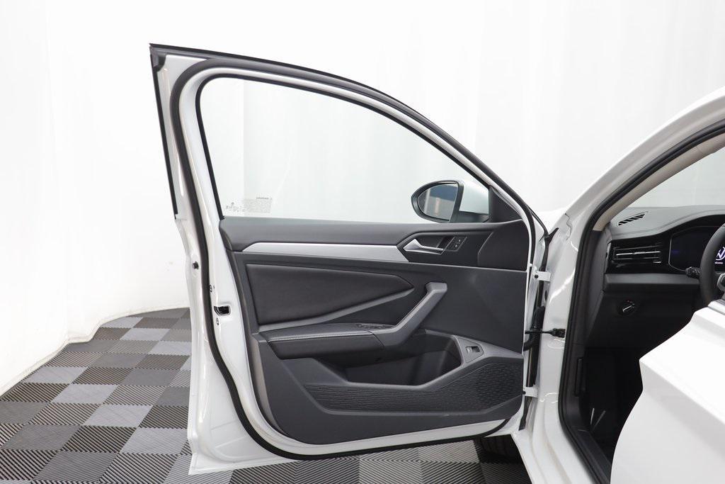 new 2025 Volkswagen Jetta car, priced at $23,778