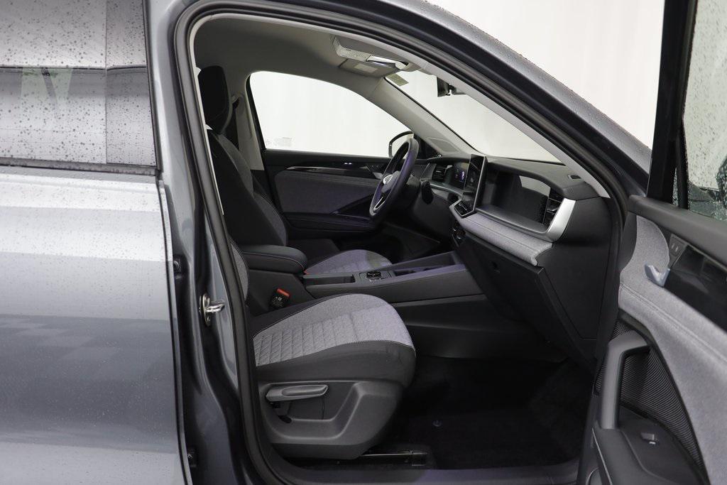 new 2025 Volkswagen Tiguan car, priced at $31,203