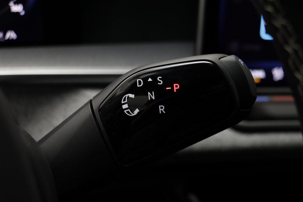 new 2025 Volkswagen Tiguan car, priced at $31,203