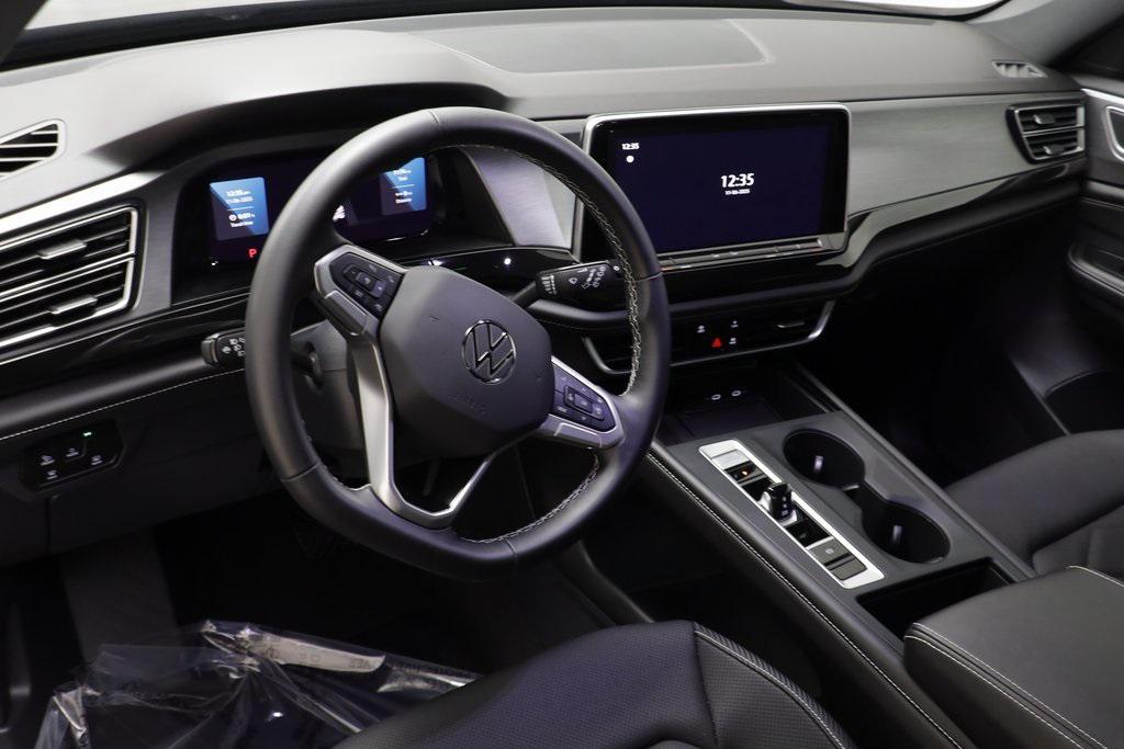 used 2025 Volkswagen Atlas Cross Sport car, priced at $35,372