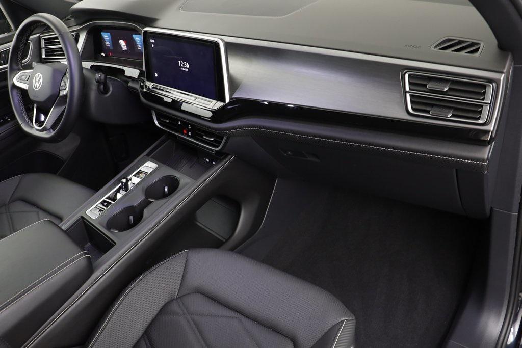 used 2025 Volkswagen Atlas Cross Sport car, priced at $35,372