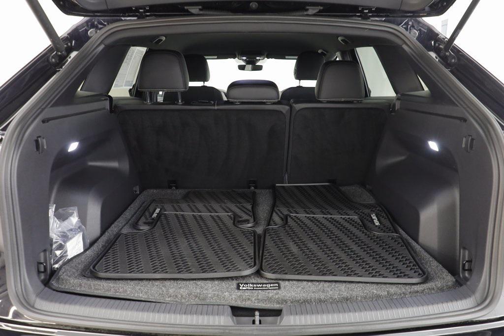 used 2025 Volkswagen Atlas Cross Sport car, priced at $35,372