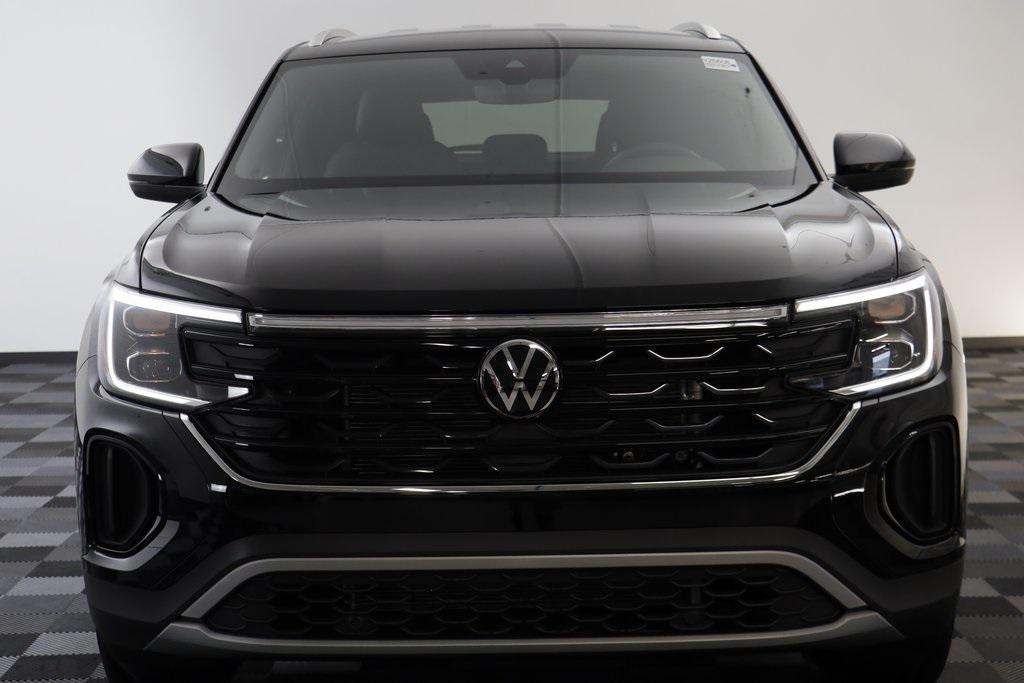 new 2026 Volkswagen Atlas Cross Sport car, priced at $40,268