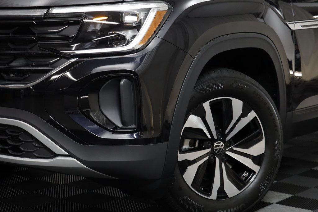 new 2026 Volkswagen Atlas Cross Sport car, priced at $40,268