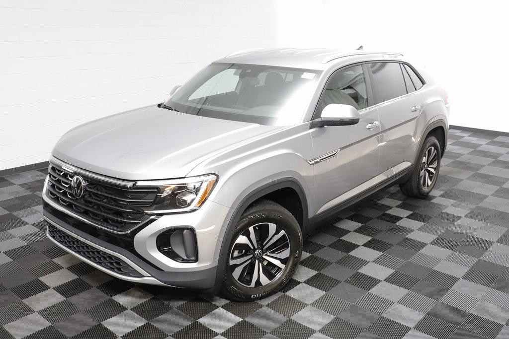 new 2026 Volkswagen Atlas Cross Sport car, priced at $40,593