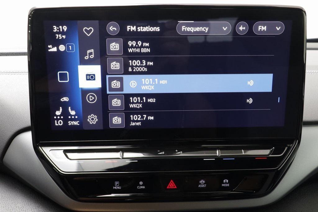 used 2023 Volkswagen ID.4 car, priced at $23,398