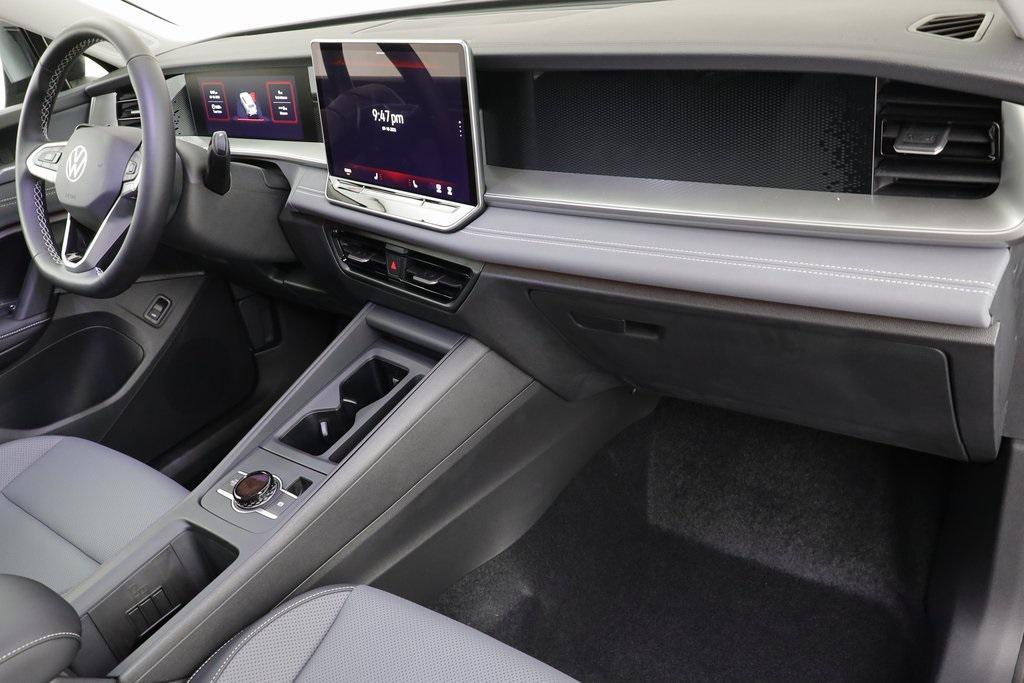 new 2025 Volkswagen Tiguan car, priced at $33,770