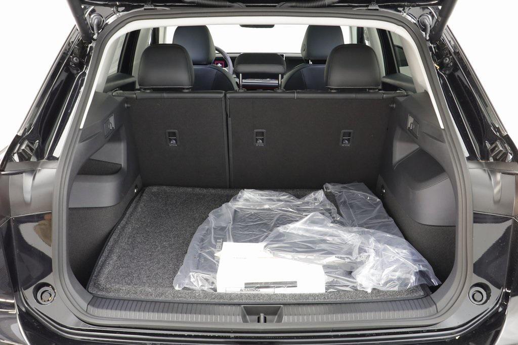 new 2025 Volkswagen Tiguan car, priced at $33,770