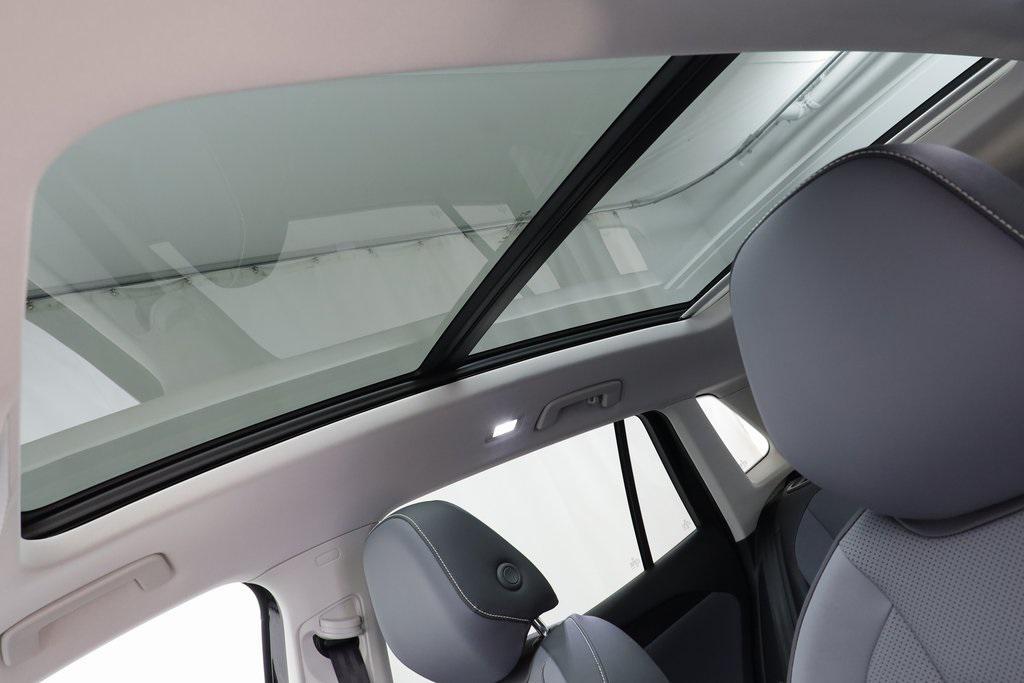 new 2025 Volkswagen Tiguan car, priced at $33,770