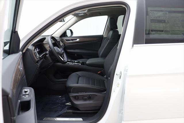 new 2025 Volkswagen Atlas car, priced at $48,107