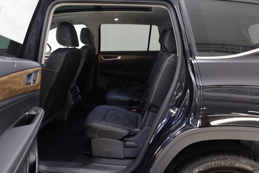 new 2025 Volkswagen Atlas car, priced at $45,510