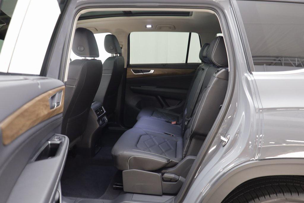 new 2026 Volkswagen Atlas car, priced at $46,447