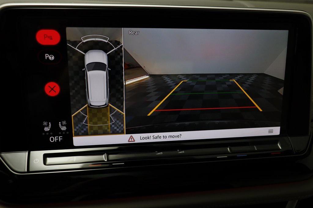 new 2026 Volkswagen Atlas car, priced at $53,681