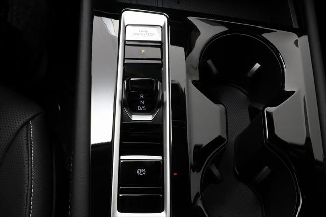 new 2025 Volkswagen Atlas car, priced at $48,670