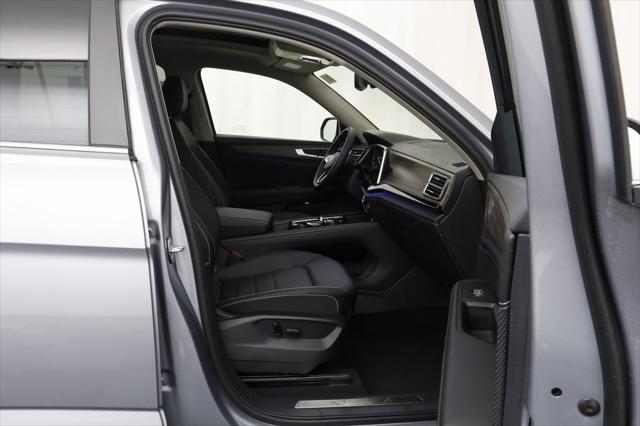 new 2025 Volkswagen Atlas car, priced at $48,670