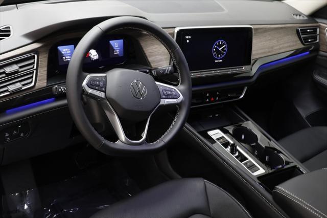 new 2025 Volkswagen Atlas car, priced at $48,670