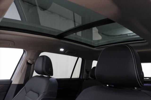 new 2025 Volkswagen Atlas car, priced at $48,670