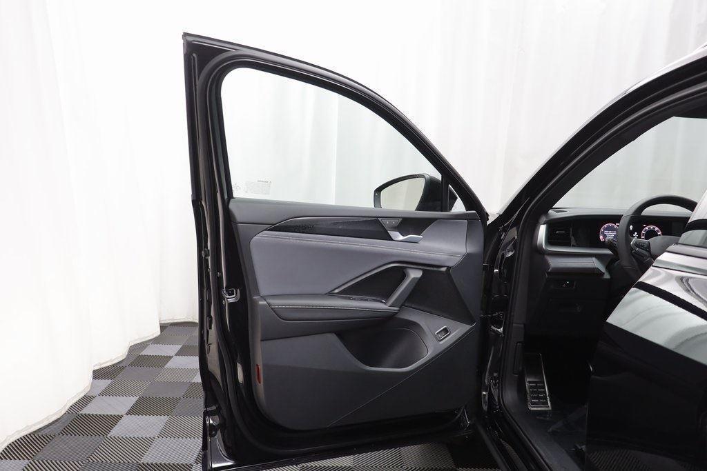 new 2026 Volkswagen Tiguan car, priced at $39,354