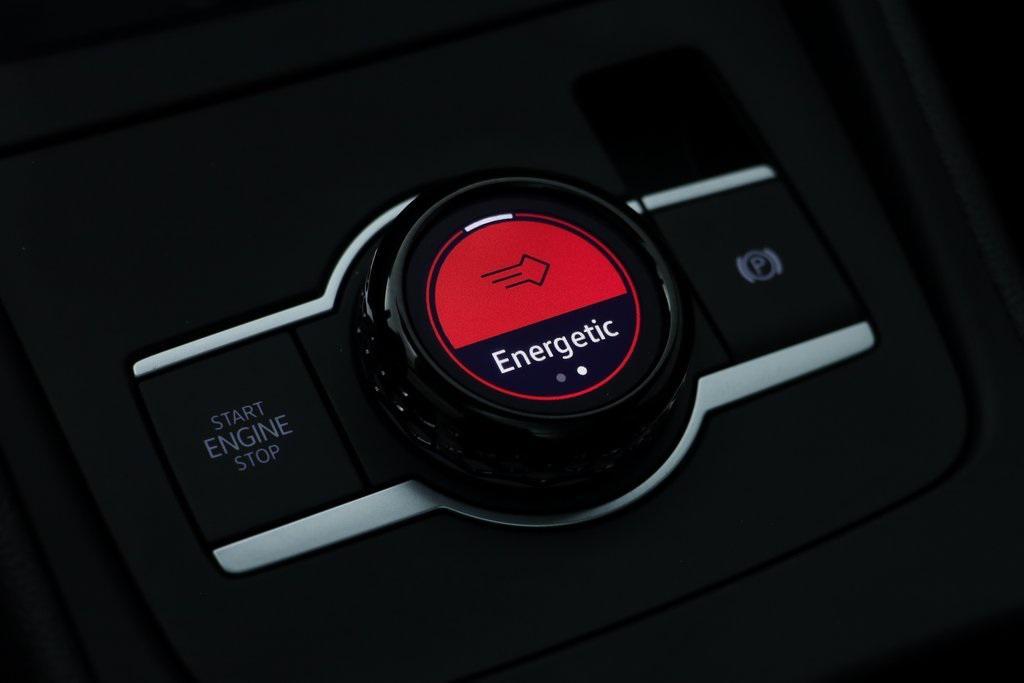 new 2025 Volkswagen Tiguan car, priced at $33,770