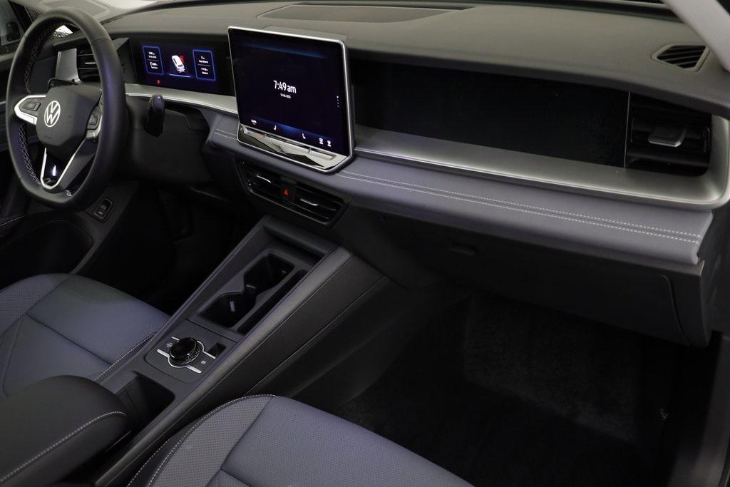 new 2025 Volkswagen Tiguan car, priced at $33,770