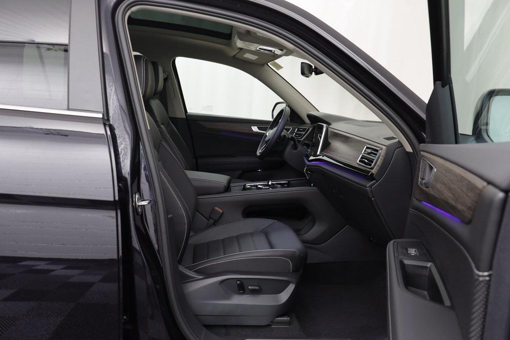 new 2026 Volkswagen Atlas car, priced at $48,697