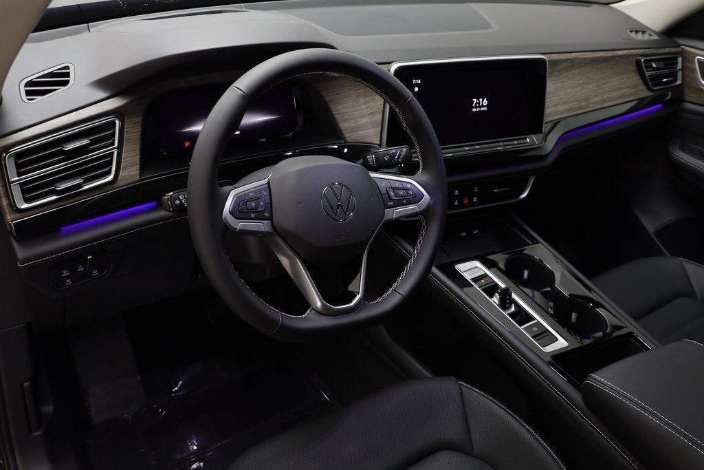 new 2026 Volkswagen Atlas car, priced at $48,697