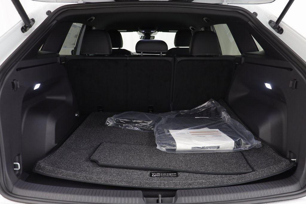 new 2025 Volkswagen Atlas Cross Sport car, priced at $36,634