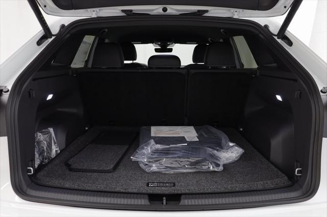 new 2025 Volkswagen Atlas Cross Sport car, priced at $43,482