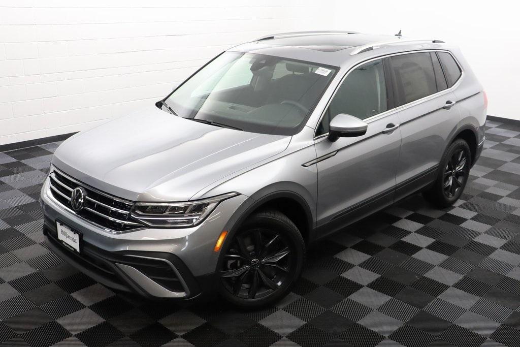 new 2024 Volkswagen Tiguan car, priced at $33,203