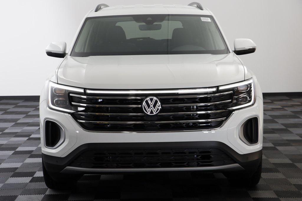 new 2025 Volkswagen Atlas car, priced at $41,041