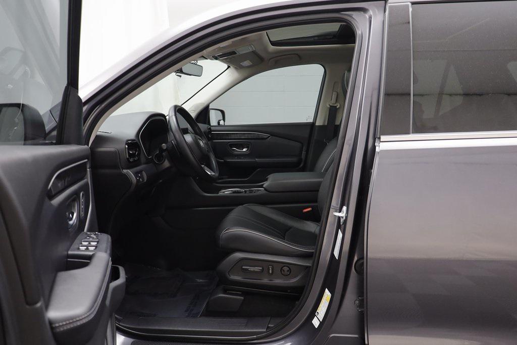 used 2023 Honda Pilot car, priced at $41,850