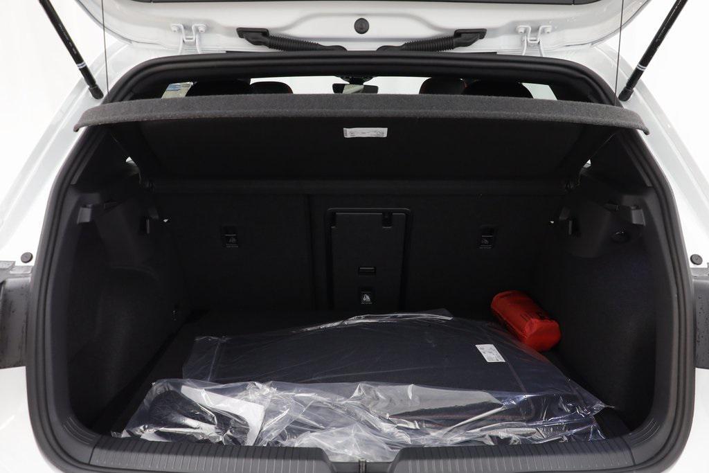 new 2025 Volkswagen Golf GTI car, priced at $39,739