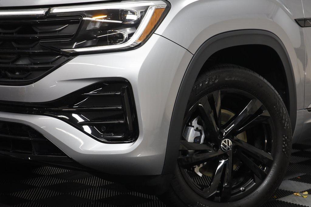 used 2025 Volkswagen Atlas Cross Sport car, priced at $40,868