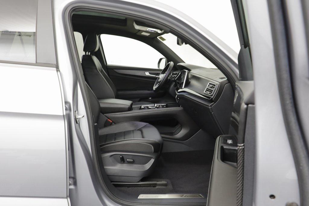 used 2025 Volkswagen Atlas Cross Sport car, priced at $40,868