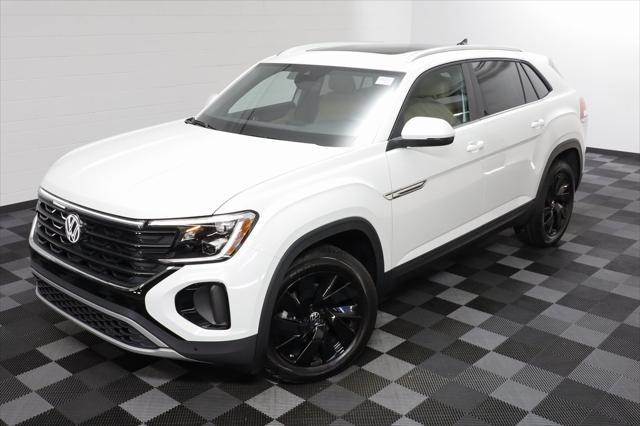 new 2025 Volkswagen Atlas Cross Sport car, priced at $45,026