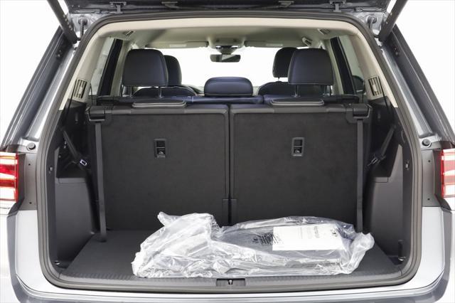 new 2025 Volkswagen Atlas car, priced at $42,604