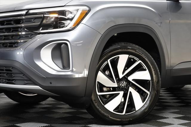 new 2025 Volkswagen Atlas car, priced at $42,604