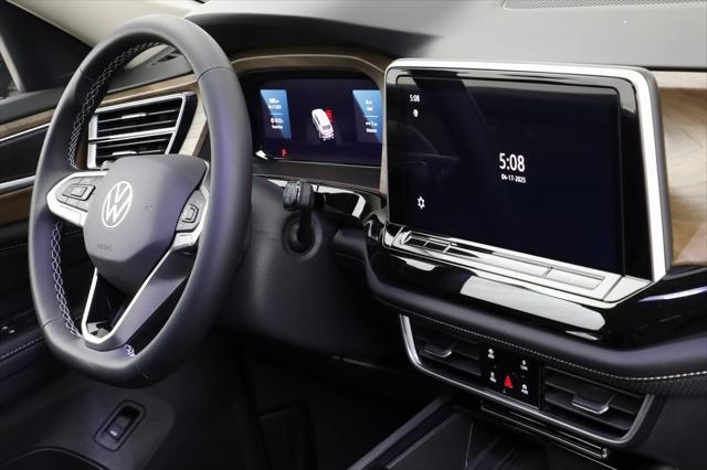 new 2025 Volkswagen Atlas car, priced at $42,604