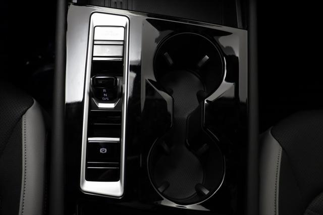 new 2025 Volkswagen Atlas car, priced at $46,002