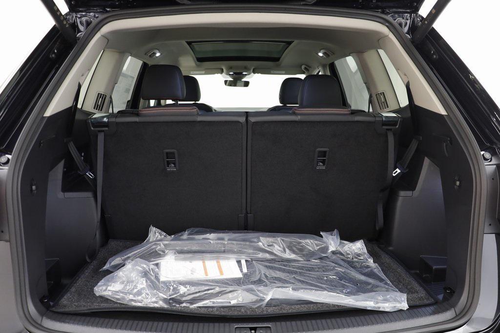 new 2025 Volkswagen Atlas car, priced at $45,521