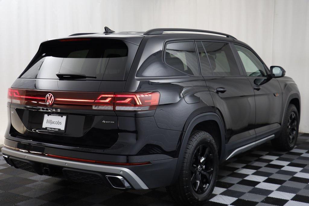 new 2025 Volkswagen Atlas car, priced at $45,521