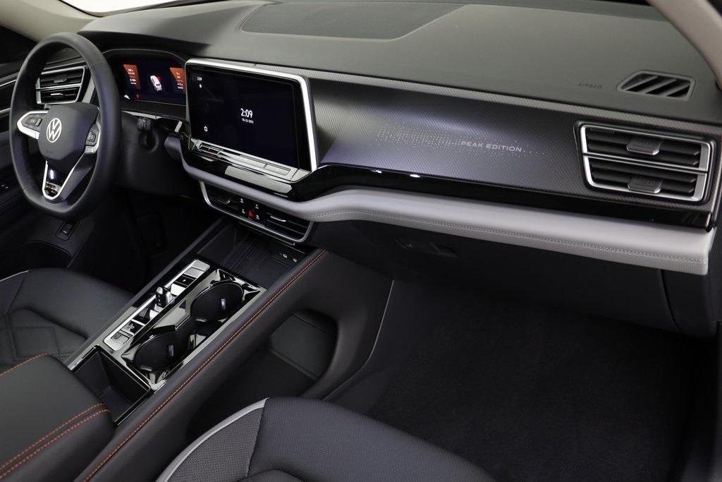 new 2025 Volkswagen Atlas car, priced at $45,521