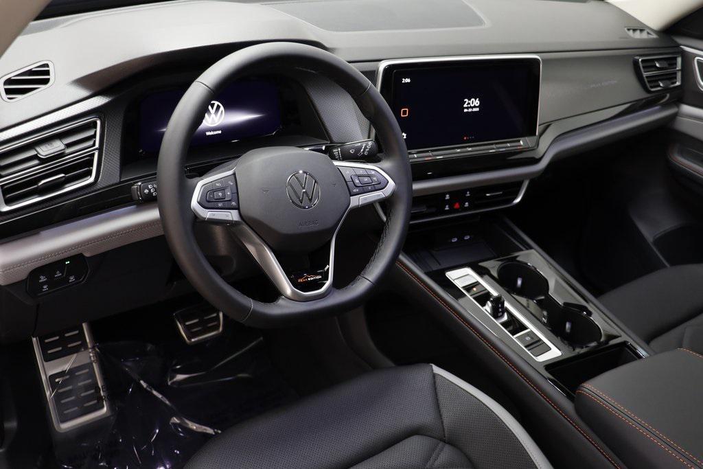 new 2025 Volkswagen Atlas car, priced at $45,521