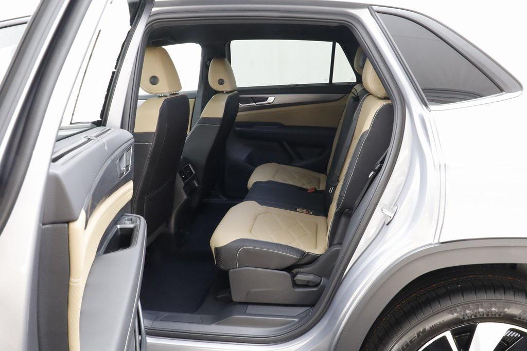 new 2025 Volkswagen Atlas Cross Sport car, priced at $41,732
