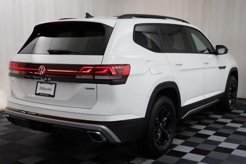 new 2025 Volkswagen Atlas car, priced at $45,056