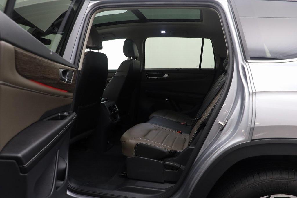 used 2024 Volkswagen Atlas car, priced at $44,677